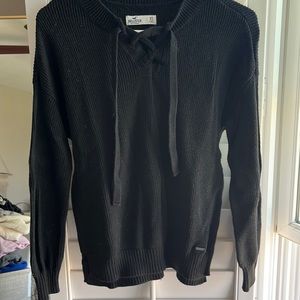 Holister sweater